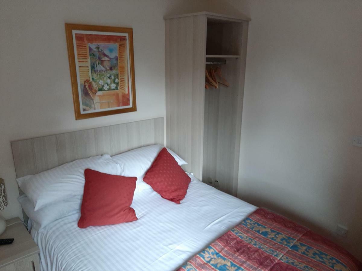 The Pilgrim'S Guest House Newbury  Luaran gambar